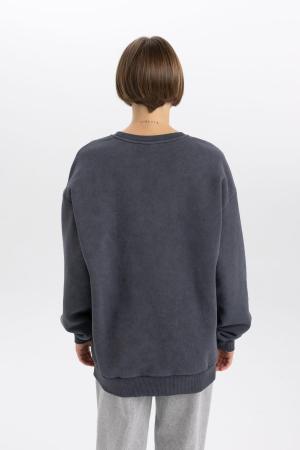 Relax Fit Crew Neck Thick Washed Faded Effect Sweatshirt