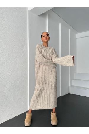 Braided wool dress with a narrow neck